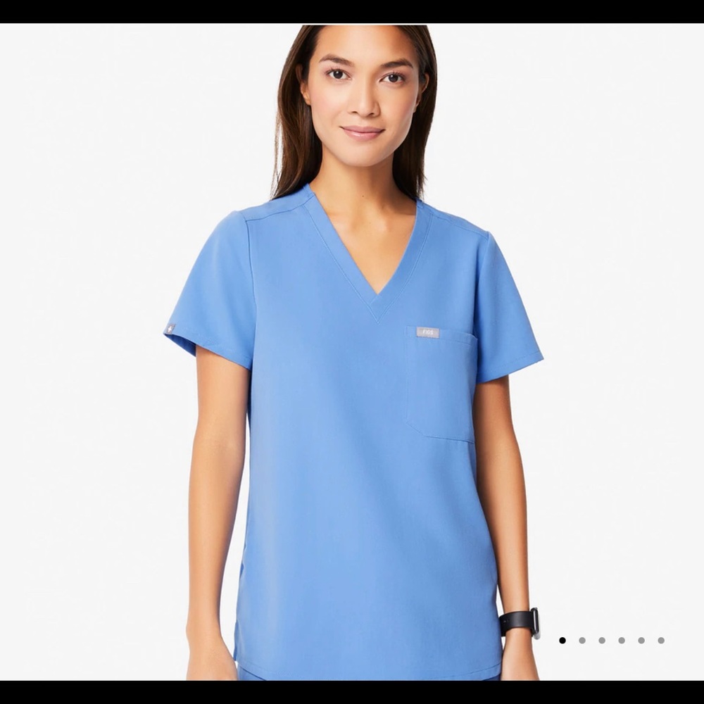 Figs Catarina One Pocket Scrub Top! Ceil blue, Small